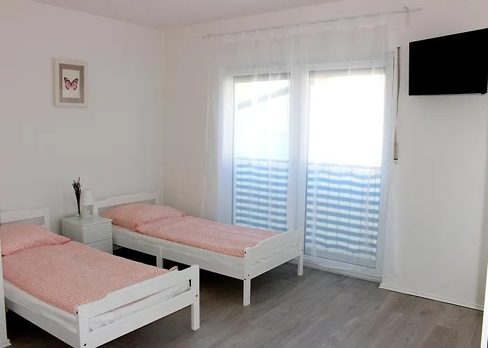 Dornfelder Lägenhet Hanhofen